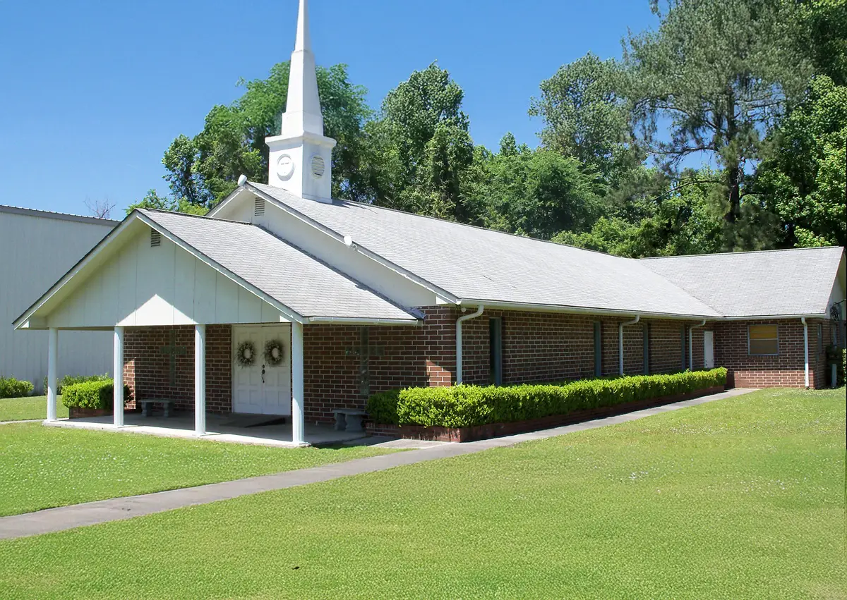 New Hope Baptist Church is a Reformed Baptist Church